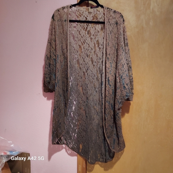 T Party cover up - Picture 4 of 9